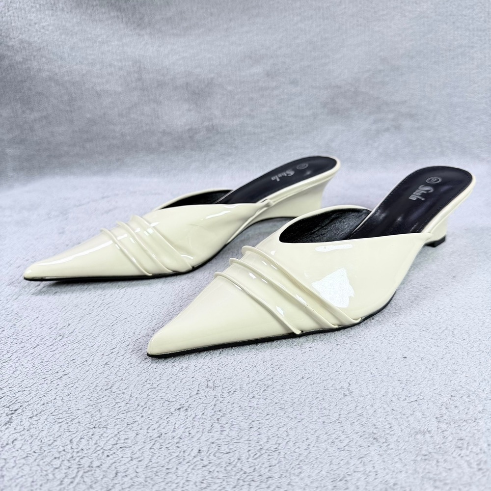Shein Womens 9 Cream Patent Pleated Pointed Toe Low Wedge Mules 1203